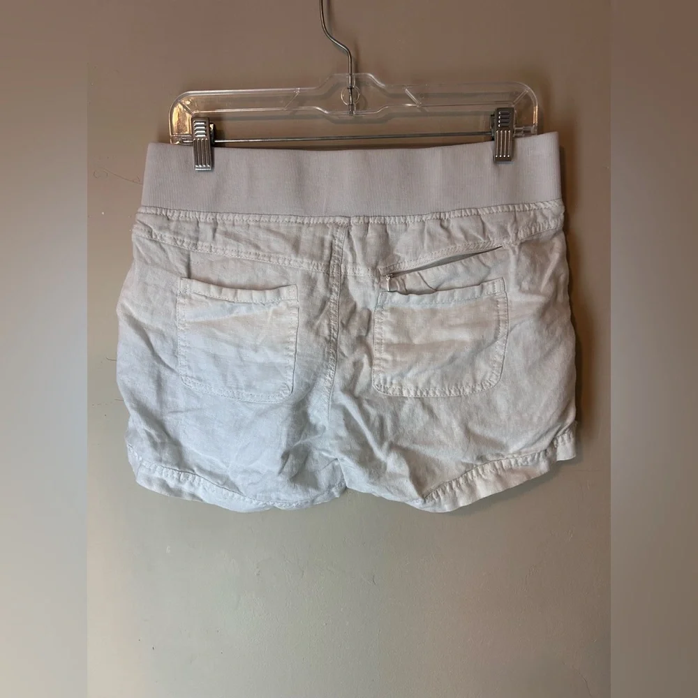Athleta 100% Linen Shorts Size 6 White Outdoor Preppy